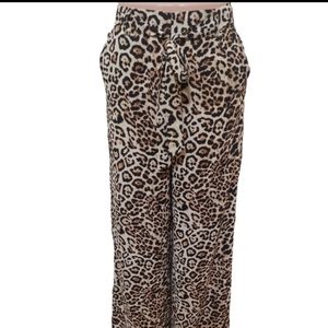 Forever 21 Woman's Size XS Belted Wide Leg Animal Print Pants